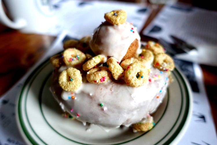 Cap'n crunch cake doughnut