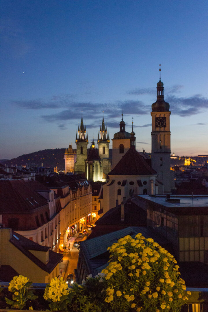 View of Tyn Church from T*Ancher