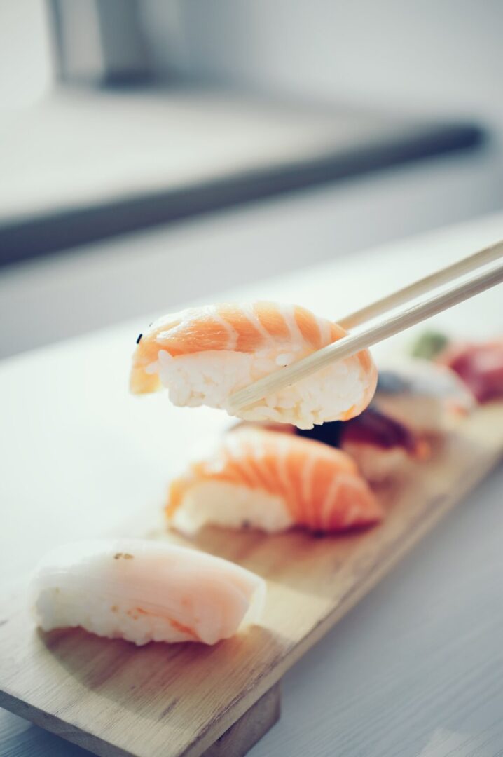 fish-sushi-1108104.jpg